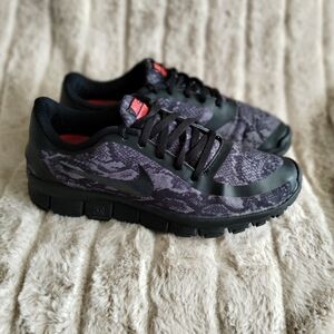 Nike Free 5.0 Running Shoes Black Snakeskin Print Women’s 8.5 EU 40